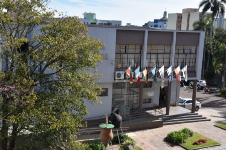 Legislativo aprova PL do Executivo que altera Lei que dispõe sobre a regularização de construções