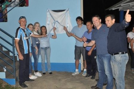 Inaugurada obras do Estádio Emílio João Assoni em Três Arroios