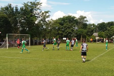 Semifinal decide os finalistas do Regional de Campo