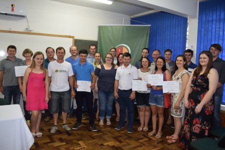SUTRAF-AU e UERGS promovem formatura do curso de Inclusão Digital na Agricultura Familiar