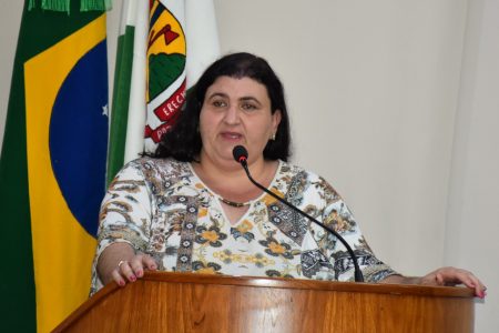 Sandra solicita prestação de contas do Erechim é massa