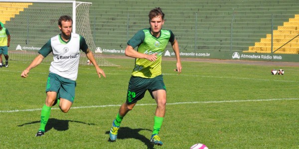 Neste sábado (10) tem Canarinho em campo