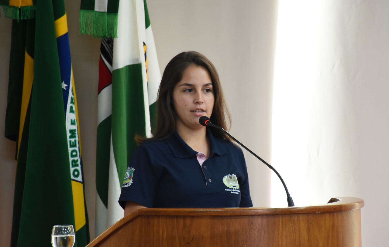 Em nome da vereadora mirim Laura Ribeiro, Oldra solicita melhorias na iluminação nas proximidades do JB