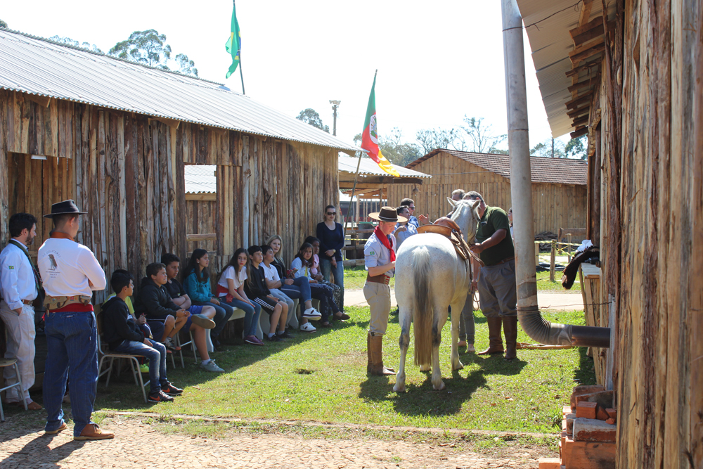 Acampamento Farroupilha 2018 segue com shows nativistas, gincana e oficinas culturais