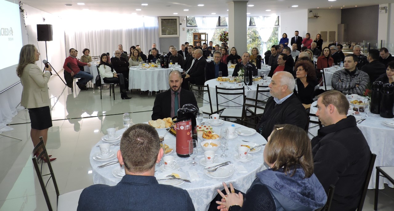 Unicred promove café da manhã de negócios