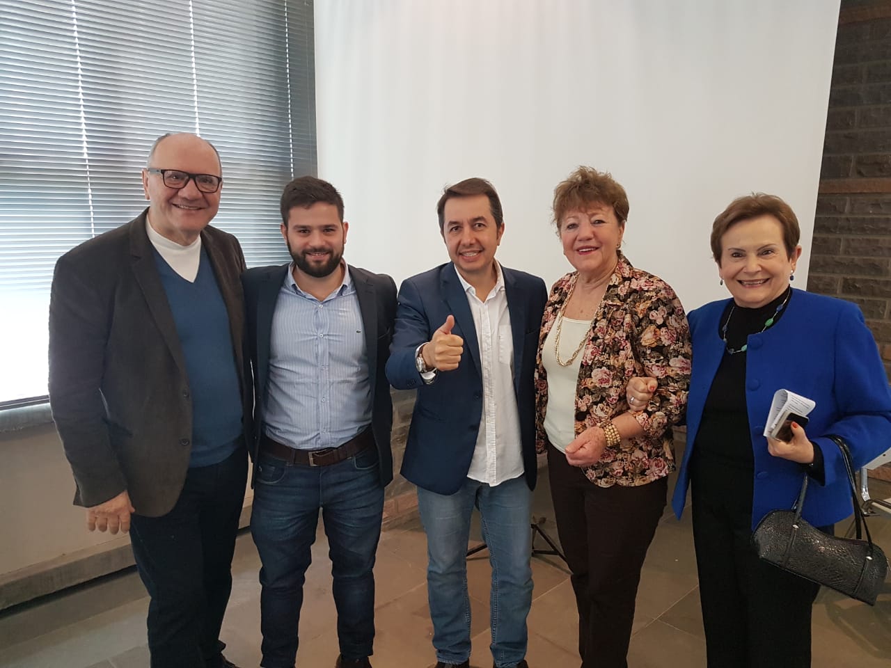 Em debate na ACCIE, vereadores conhecem projeto de Incentivo ao Acesso Asfáltico do RS