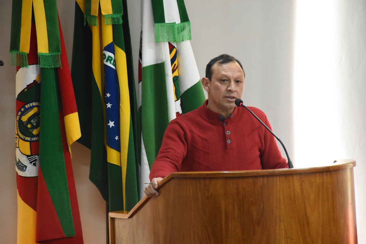 Serginho pede instalação de duas lombadas na Rua Vitelmo Pasquato