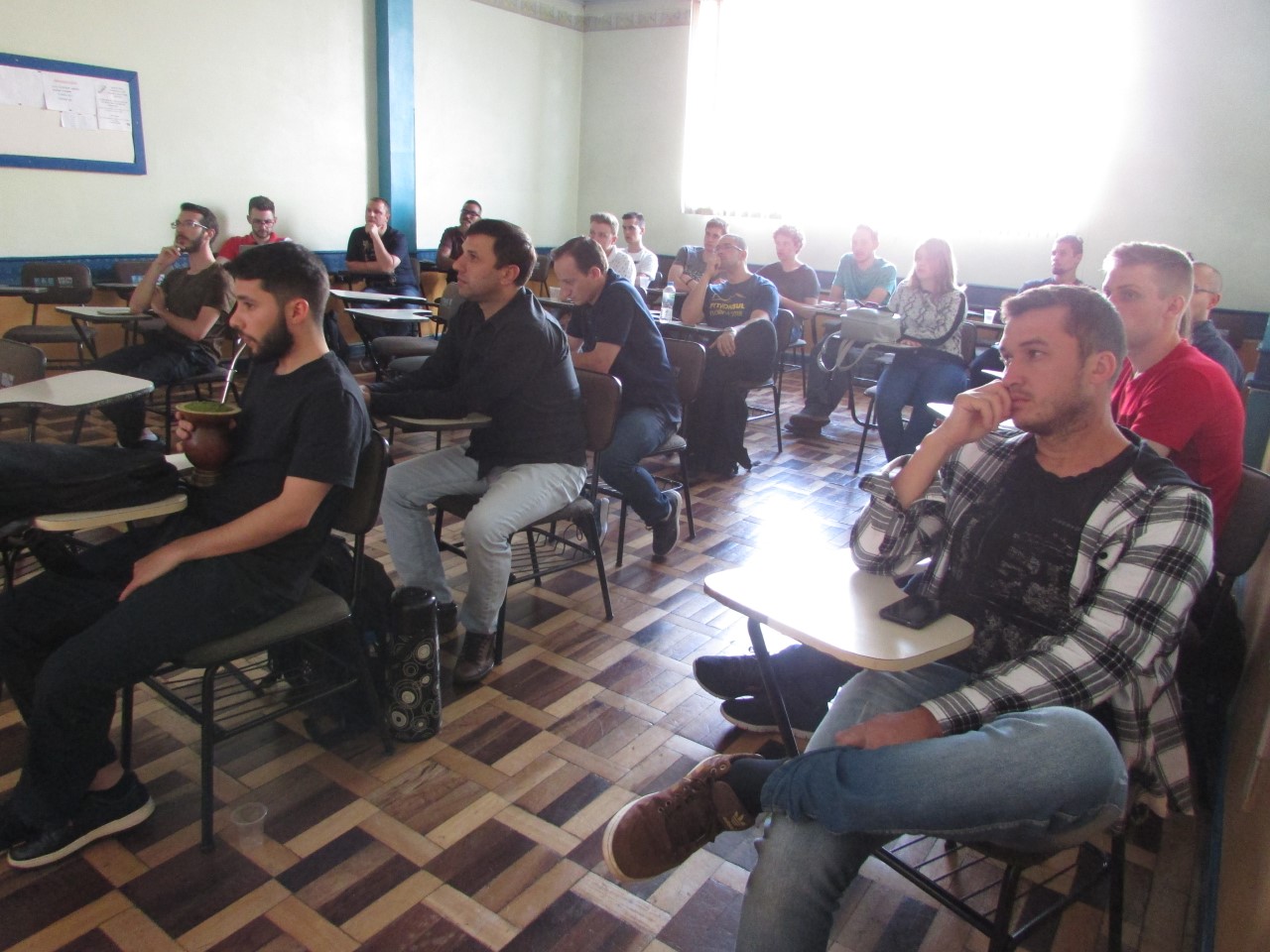 FAE recebe terceira edição do Tchelinux