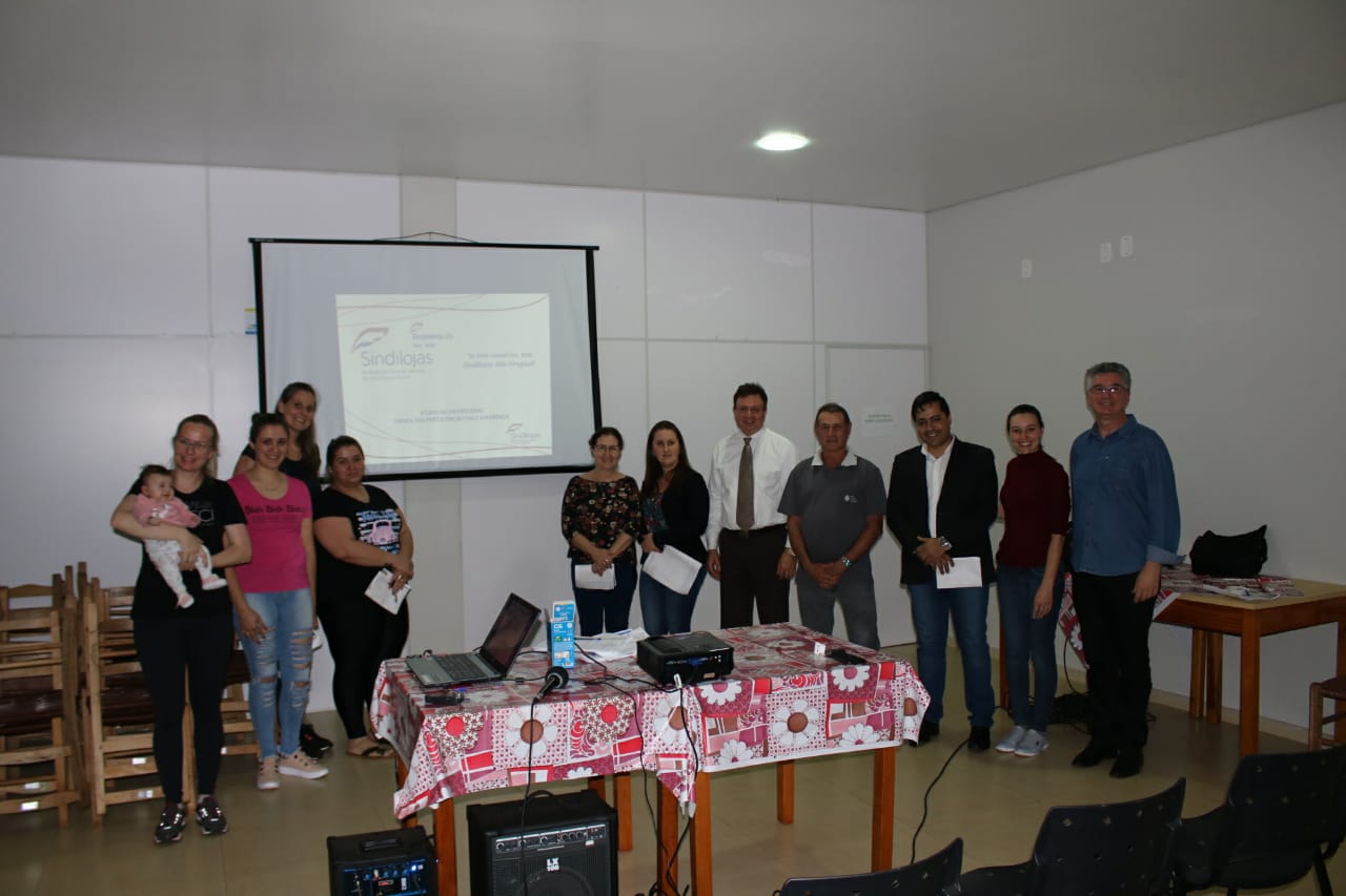 Comerciantes de Áurea participam do III Workshop do Varejo promovido pelo Sindilojas Alto Uruguai