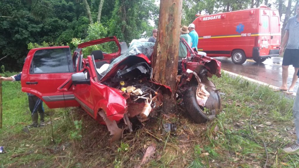Condutor morre após colisão em eucalipto na ERS 331 - Jornal Boa Vista