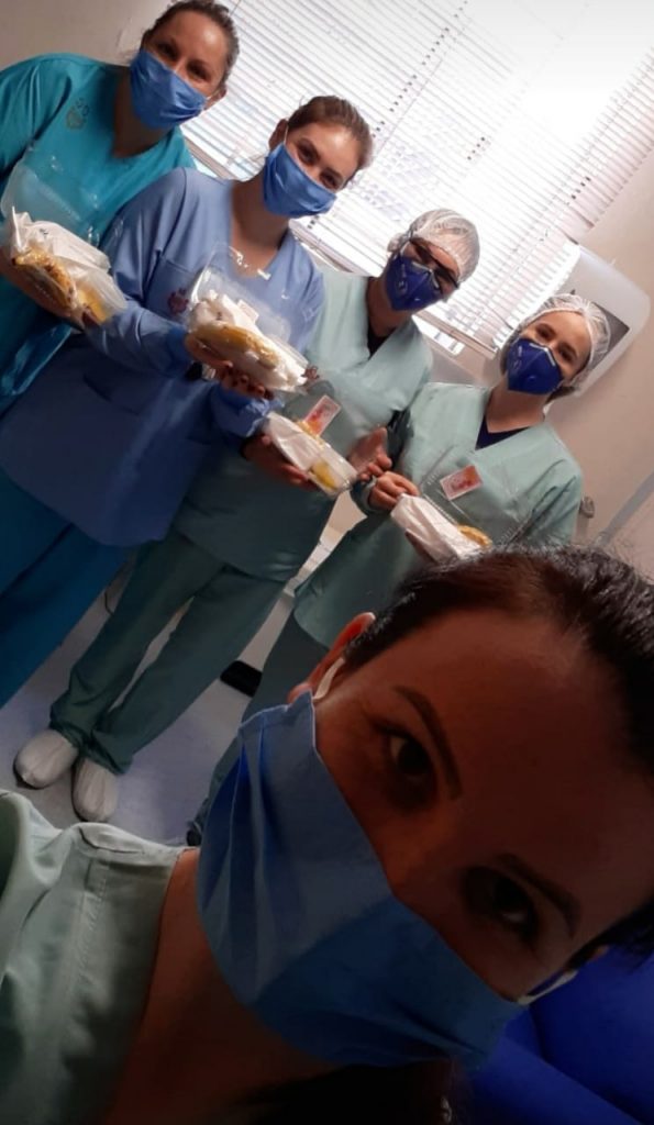 thumbnail_Entrega de marmitas e lanches no Hospital Santa Terezinha (2)