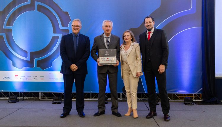 Claudionor Mores, Rolland Koller, Cristina Schmidt e Fábio Vendruscolo
