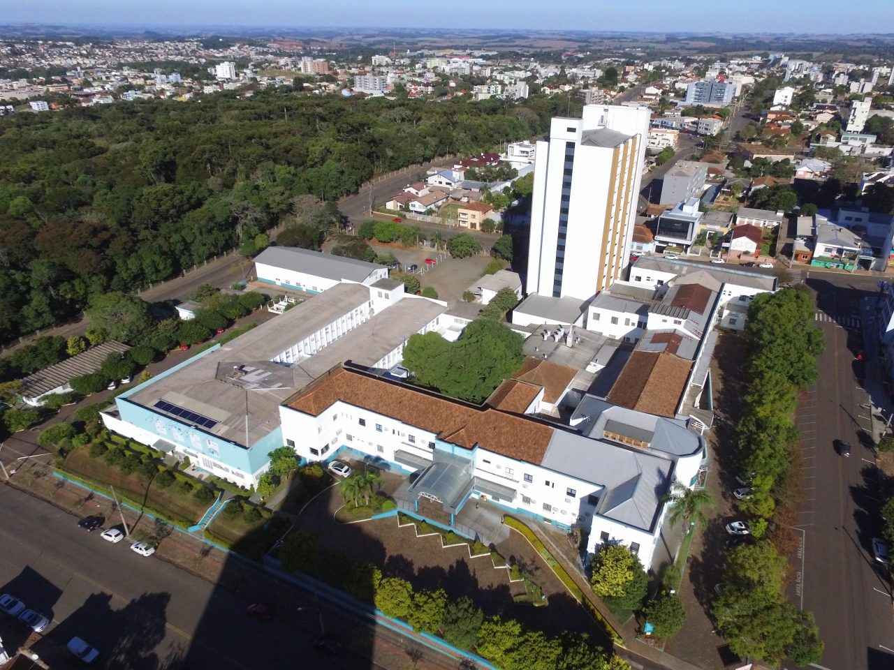 Com apoio da comunidade, HC inaugura centro ambulatorial