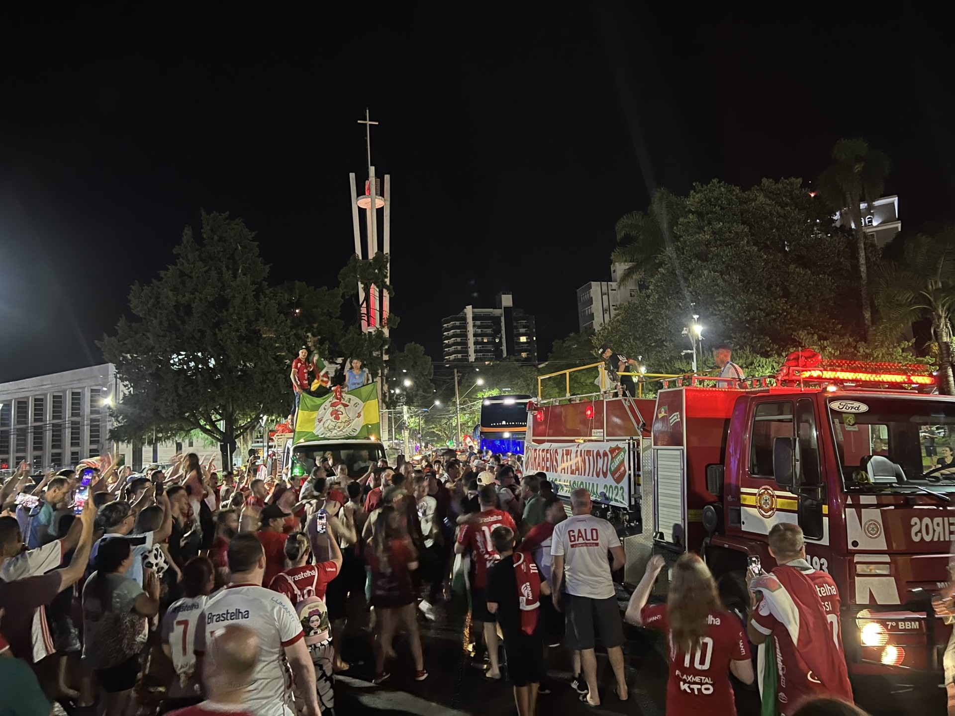 Atlântico Futsal vira nos últimos segundos e conquista a LNF pela primeira  vez, Rádio Studio 87.7 FM