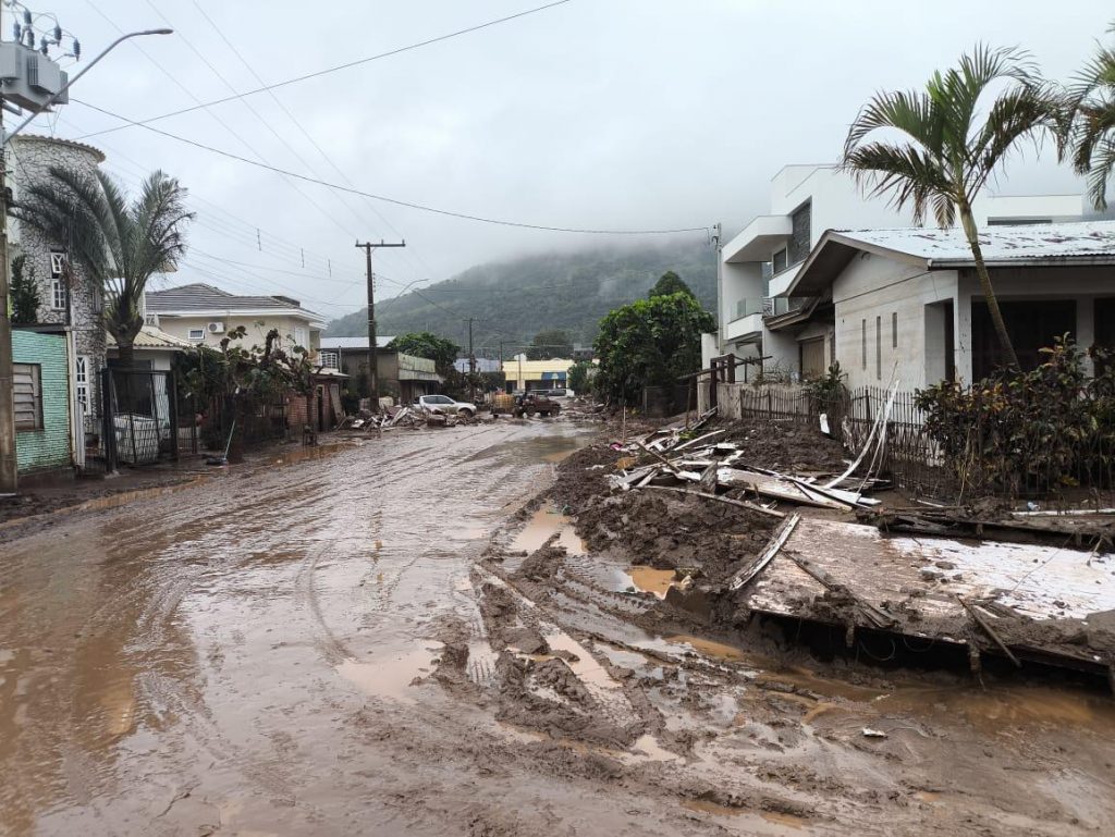 Quem são as vítimas das enchentes no Rio Grande do Sul – Jornal♎️ Saiba ...