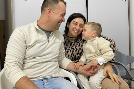 Ajude Vicente a enxergar o mundo pela primeira vez