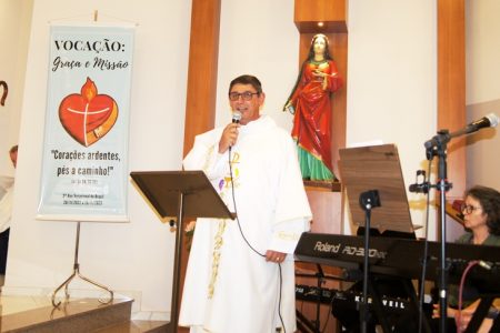 Paulo Cesar Panosso é ordenado Diácono Permanente na Paróquia Santa Luzia em Erechim