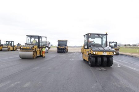 A 30 dias da reabertura, a Traçado intensifica os trabalhos na reconstrução da pista do Aeroporto Salgado Filho