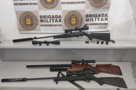 Brigada Militar prende homem por posse ilegal de armas de fogo no interior de Áurea