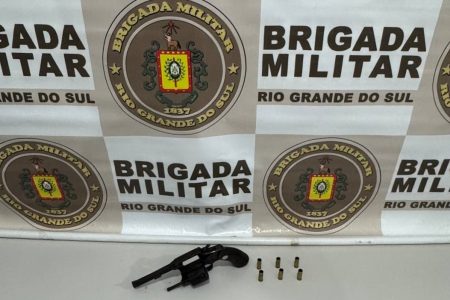 Brigada Militar prende homem por porte ilegal de arma de fogo em Erechim