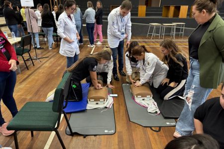 Enfermagem da URI realiza capacitação em Primeiros Socorros