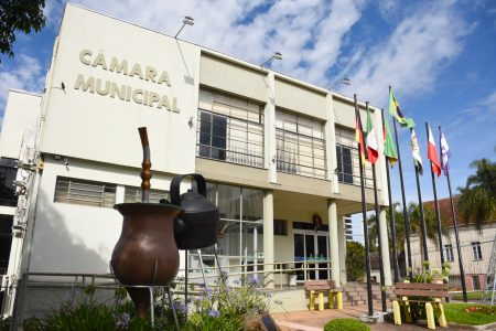 Câmara atenderá em turno único a partir da próxima quarta-feira