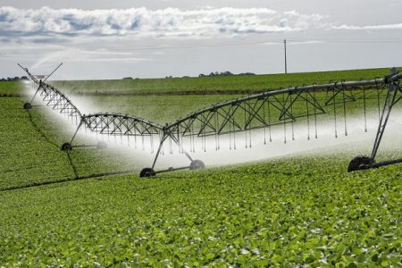 Programa de Irrigação, que vai ajudar na mitigação da estiagem, está com edital aberto para receber projetos