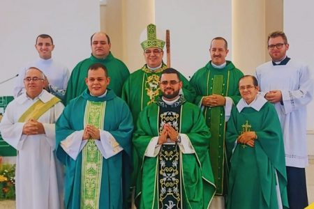 Missionários salettinos tomam posse na Paróquia Nossa Senhora da Salette em Erechim