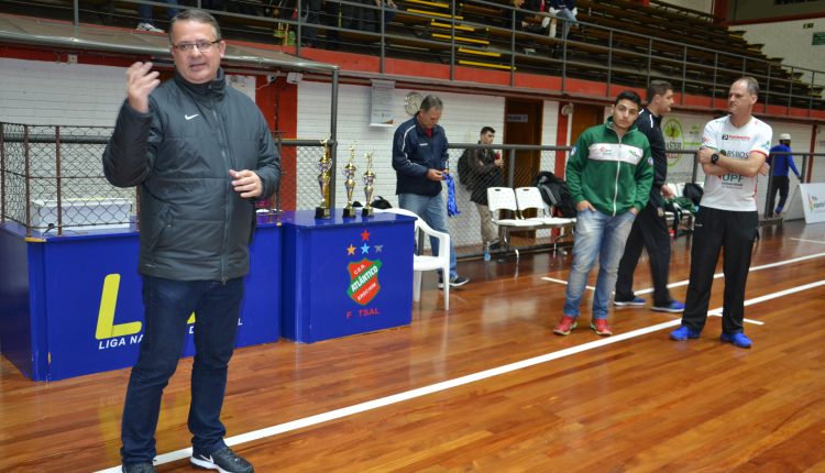 Vicee-presiden te do CER AtlÃ¢ntico, Lauri Pavan, agradeceu a presenÃ§a das equipes (1) (1)